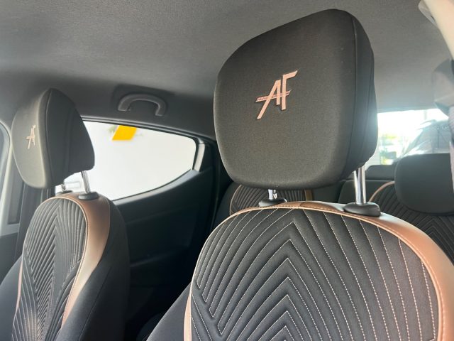 LANCIA Ypsilon usata, con Luci diurne