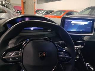 PEUGEOT 2008 usata, con Airbag testa