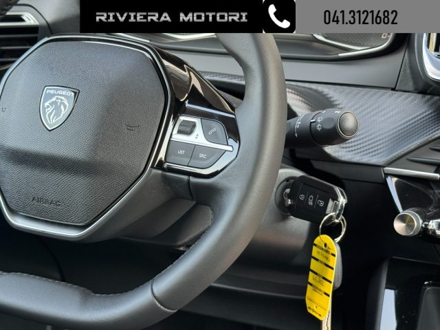 PEUGEOT 208 usata, con USB