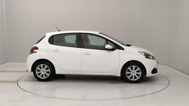 PEUGEOT 208 usata, con Autoradio