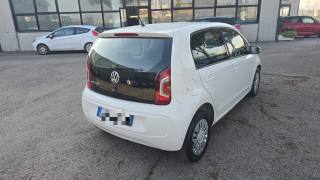 VOLKSWAGEN up! usata, con Autoradio