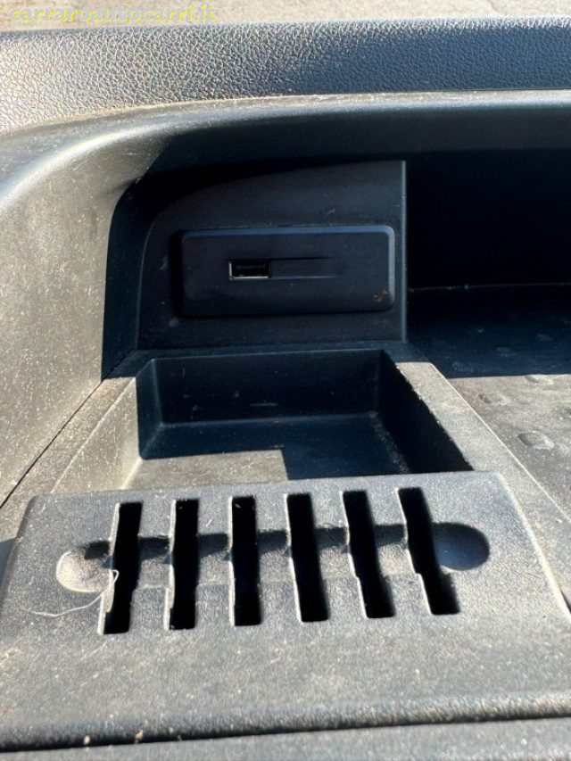 OPEL Vivaro usata, con Bracciolo