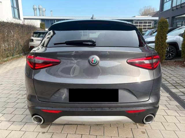 ALFA ROMEO Stelvio usata, con Autoradio
