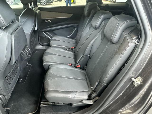 PEUGEOT 5008 usata, con Fendinebbia