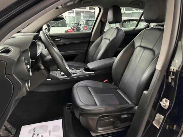 ALFA ROMEO Stelvio usata, con Sensori di parcheggio anteriori