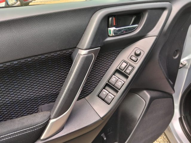 SUBARU Forester usata, con ESP