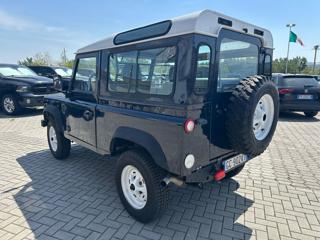 LAND ROVER Defender usata 5