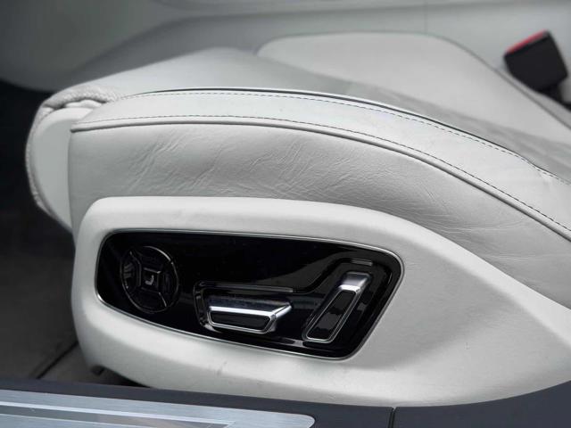 AUDI A8 usata, con USB