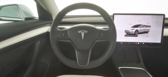 TESLA Model 3 usata, con Bluetooth