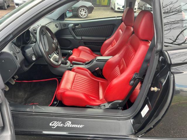 ALFA ROMEO GTV usata, con Interni in pelle