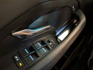 JAGUAR E-Pace usata, con Regolazione elettrica sedili