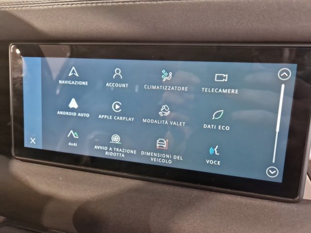 LAND ROVER Defender usata, con Park Distance Control