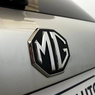 MG HS usata, con Isofix