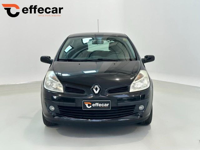 RENAULT Clio usata, con Airbag