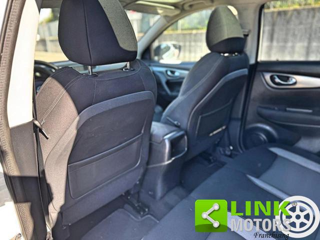 NISSAN Qashqai usata, con USB