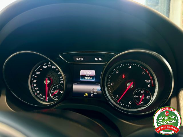 MERCEDES-BENZ CLA 200 usata, con USB