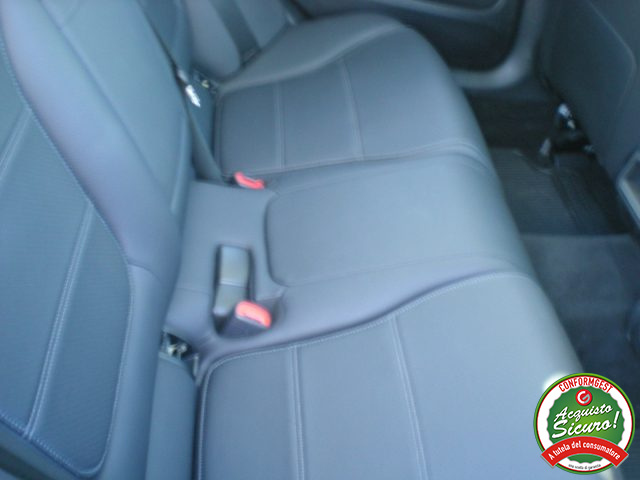 MERCEDES-BENZ C 220 usata, con Fari LED