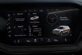 VOLKSWAGEN Touareg usata, con Leve al volante