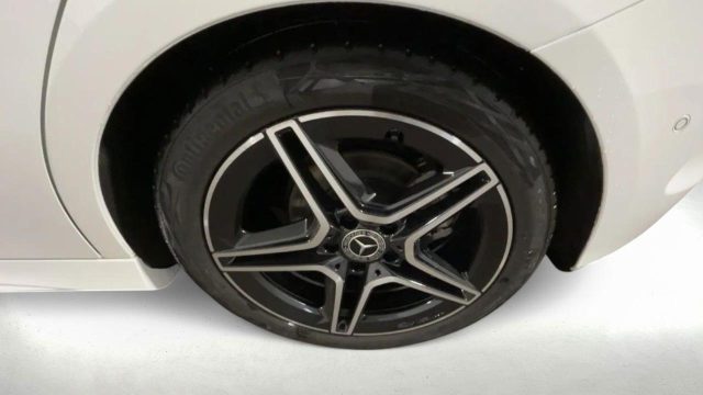 MERCEDES-BENZ B 200 usata, con Autoradio