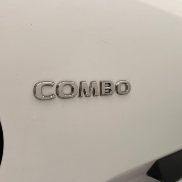 OPEL Combo usata, con Sound system