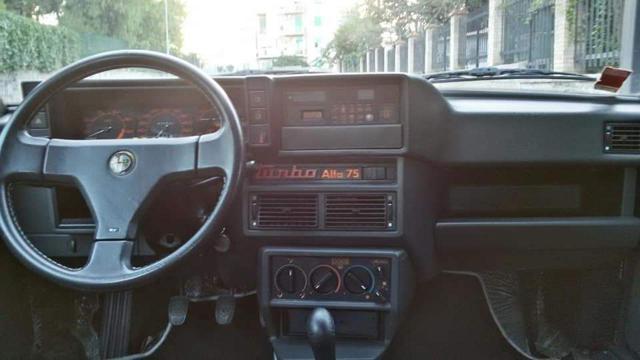 ALFA ROMEO 75 usata 4