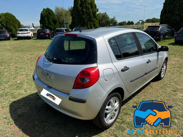 RENAULT Clio usata, con Alzacristalli elettrici