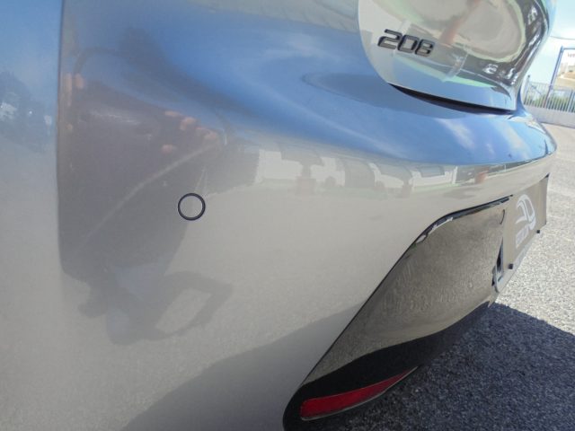 PEUGEOT 208 usata, con Autoradio digitale