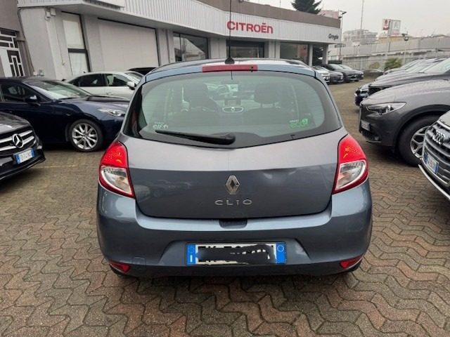 RENAULT Clio usata, con Autoradio