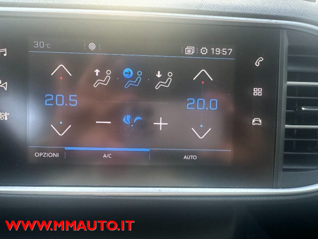 PEUGEOT 308 usata, con Touch screen