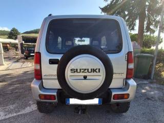 SUZUKI Jimny usata, con Servosterzo