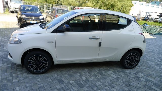 LANCIA Ypsilon usata, con Airbag