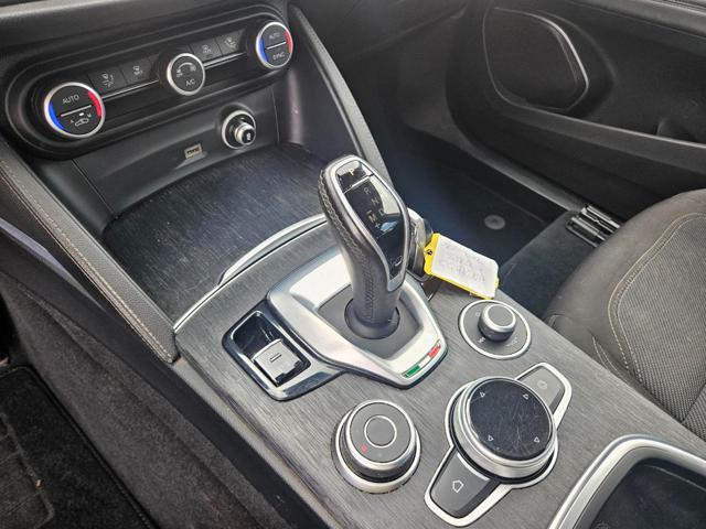 ALFA ROMEO Stelvio usata, con Chiusura centralizzata
