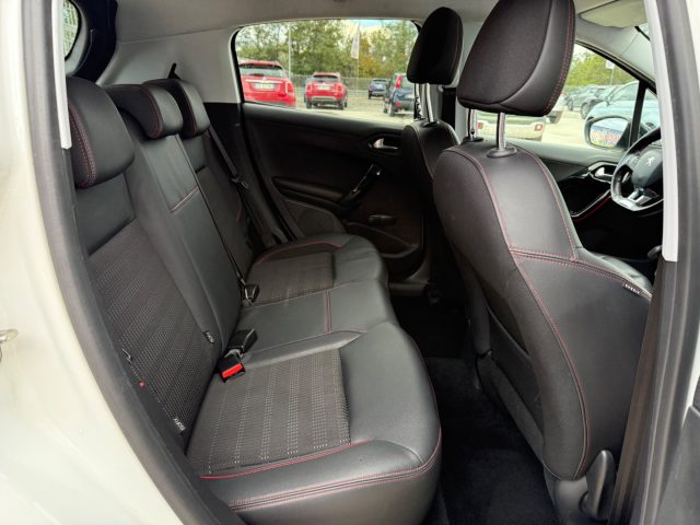 PEUGEOT 208 usata 24