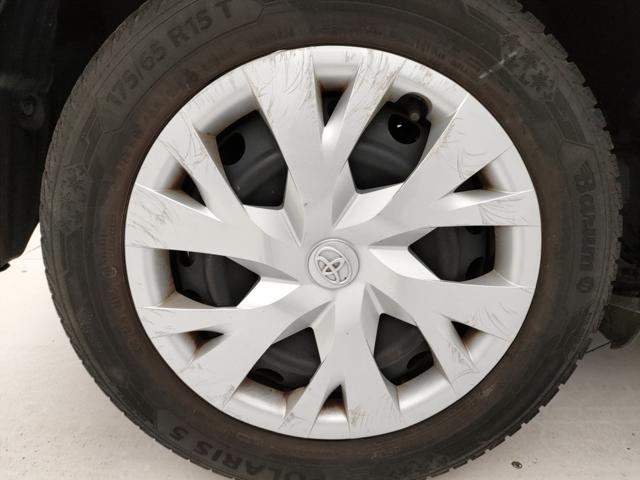 TOYOTA Yaris usata, con Sedile posteriore sdoppiato