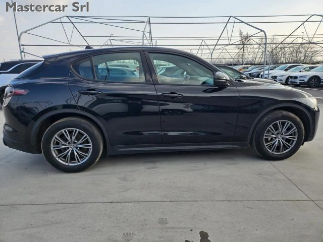 ALFA ROMEO Stelvio usata, con Autoradio