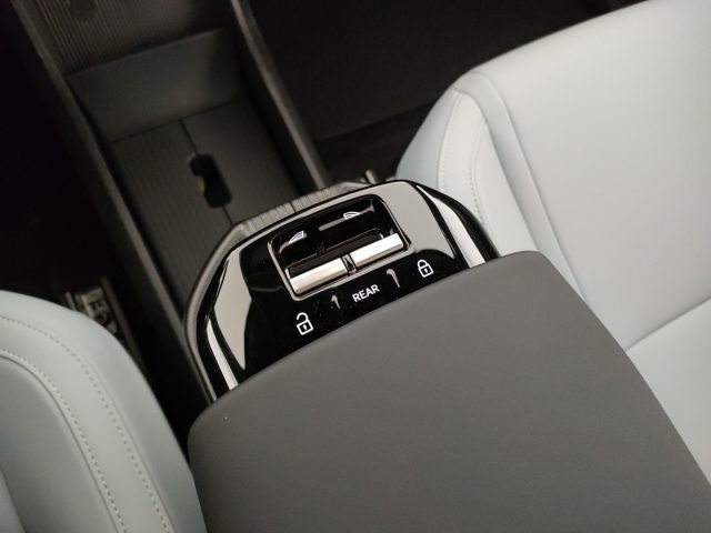 VOLVO EX30 usata, con Portellone posteriore elettrico