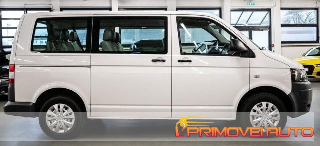 VOLKSWAGEN Caravelle usata 11