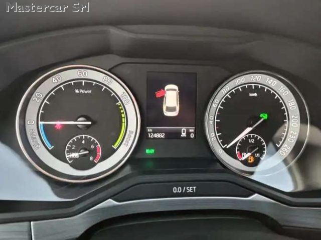 SKODA Superb usata, con Boardcomputer