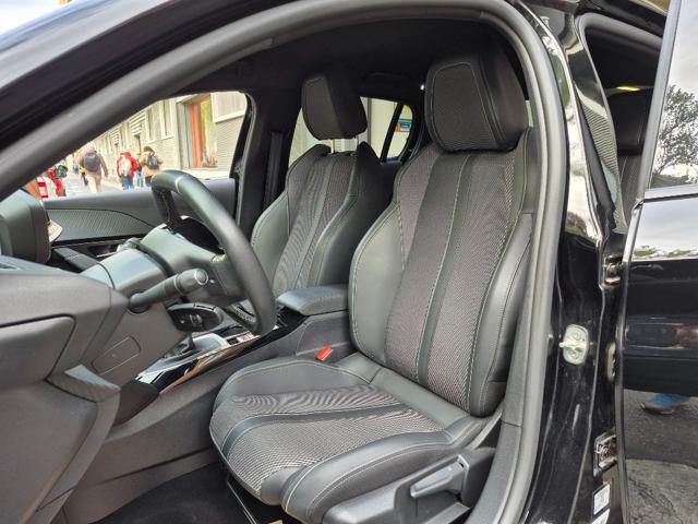 PEUGEOT 208 usata, con Volante in pelle