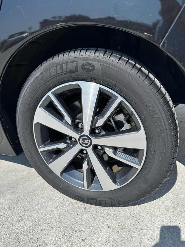 NISSAN Leaf usata, con Cerchi in lega