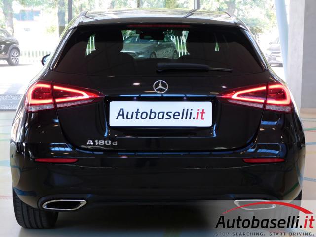 MERCEDES-BENZ A 180 usata, con Cronologia tagliandi