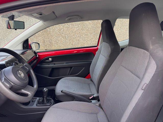 VOLKSWAGEN up! usata, con Chiusura centralizzata