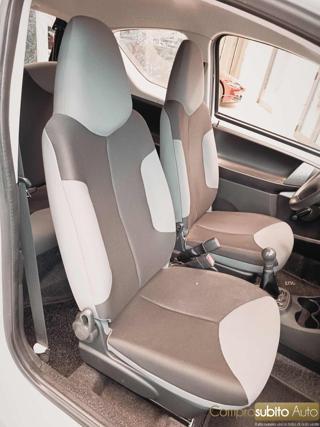 PEUGEOT 107 usata 21