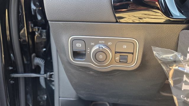 MERCEDES-BENZ GLA 180 usata, con Servosterzo