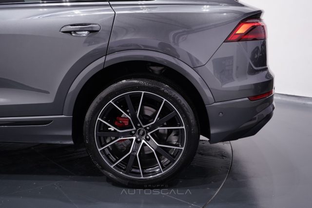 AUDI Q8 usata, con Riconoscimento dei segnali stradali