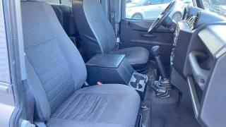 LAND ROVER Defender usata, con Fari full-led