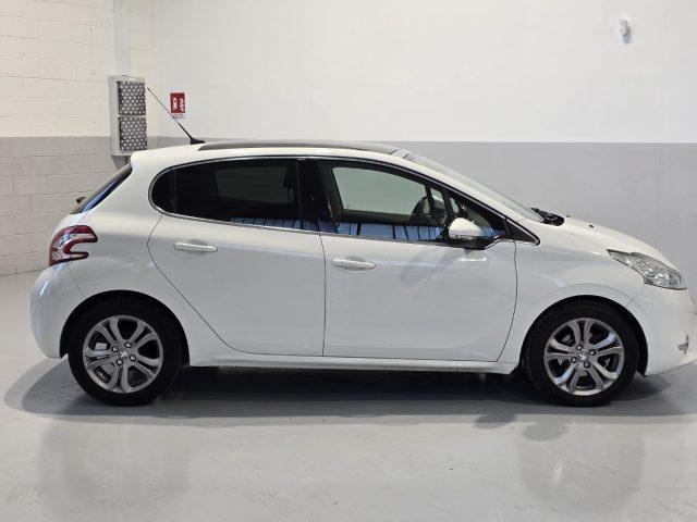PEUGEOT 208 usata, con Cruise Control