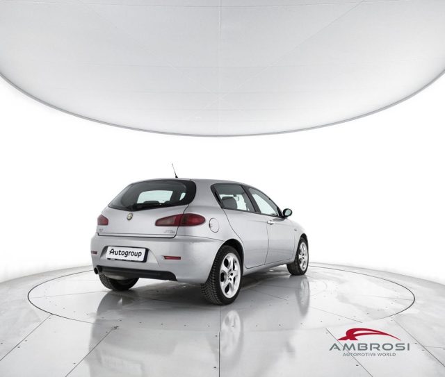 ALFA ROMEO 147 usata 2