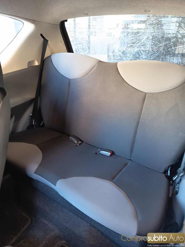 PEUGEOT 107 usata 11