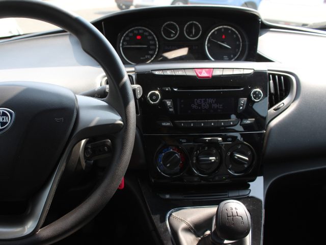 LANCIA Ypsilon usata 21